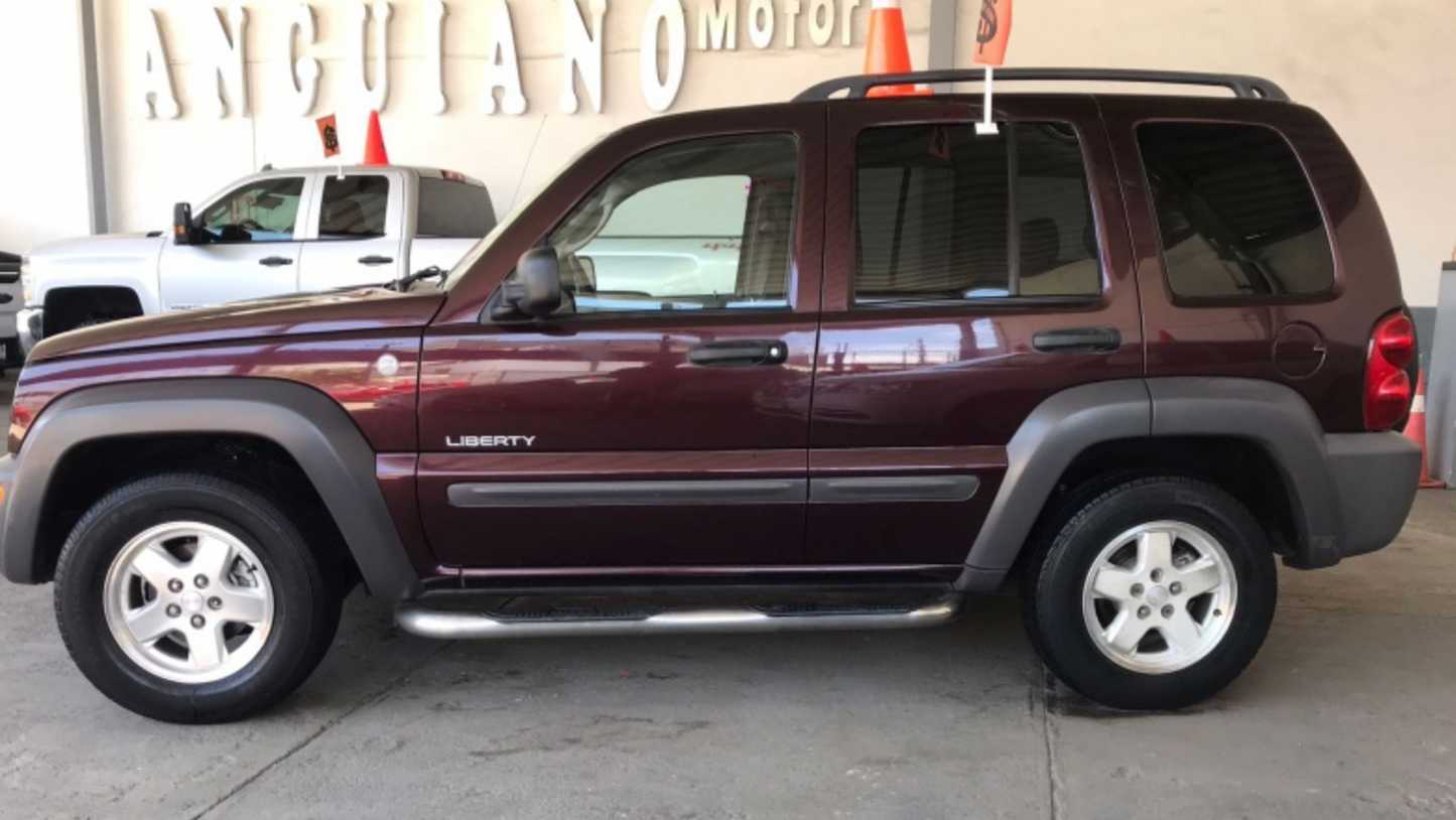 Jeep Liberty Sport 4x4 At